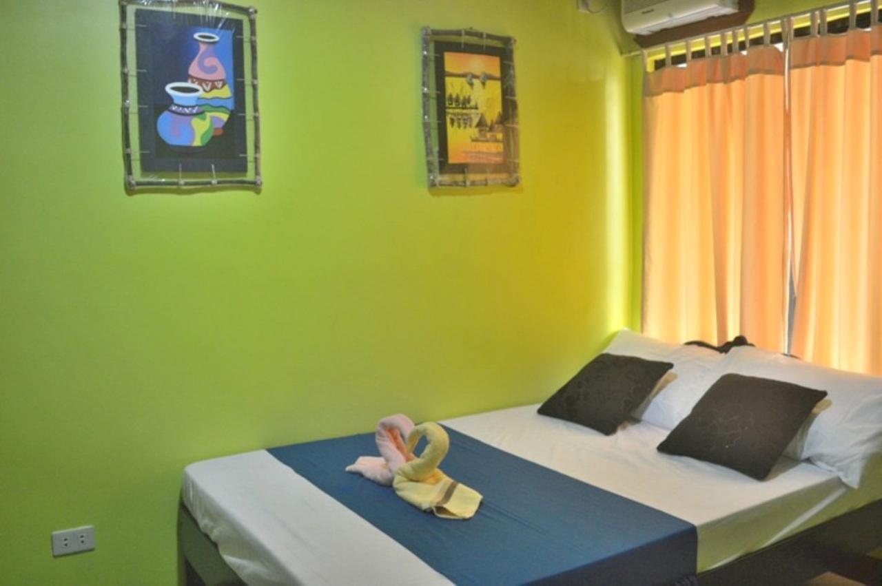 Amelia Homestay Puerto Princesa Εξωτερικό φωτογραφία